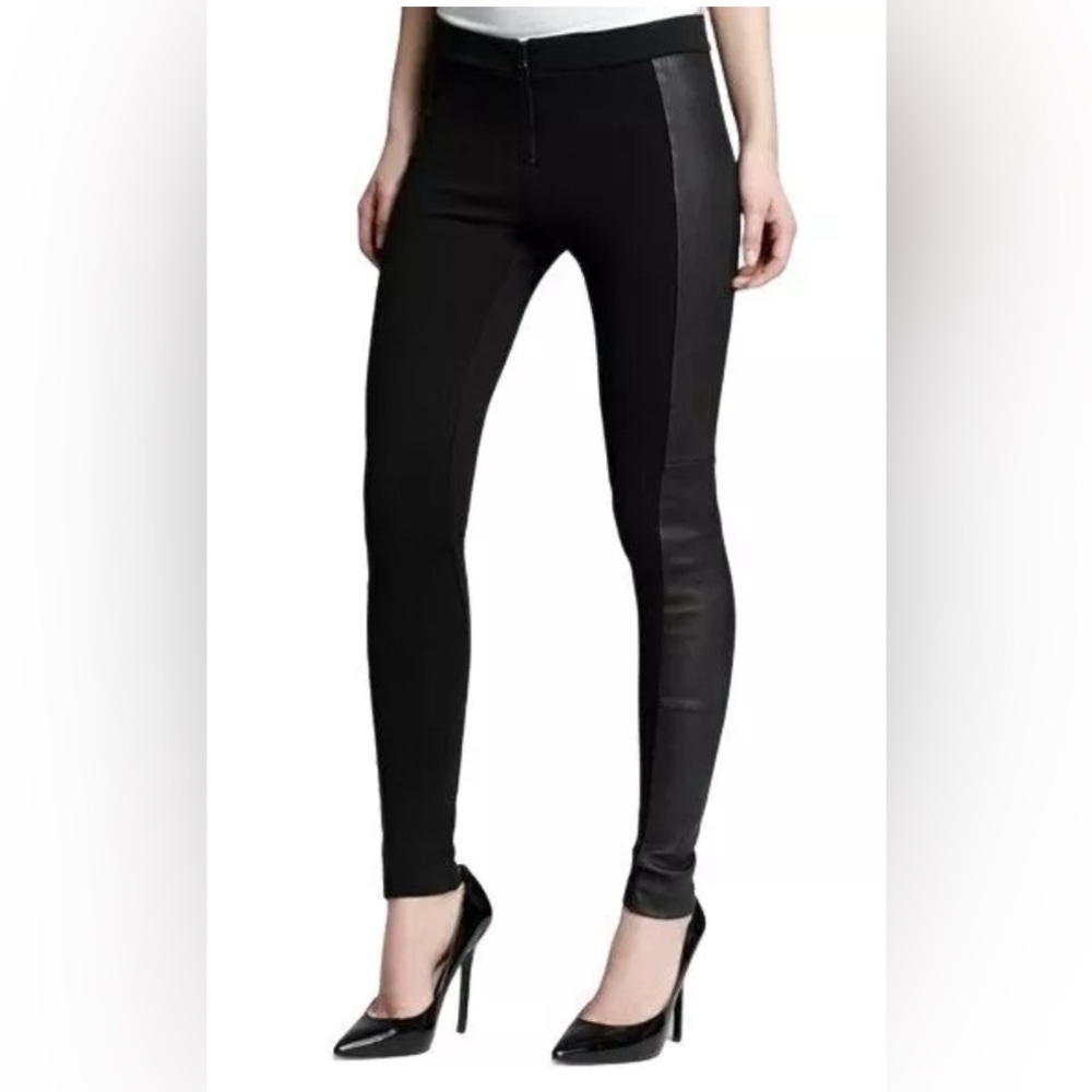 Alice + Olivia Front Zip Leggings with Leather Panels. Size 0